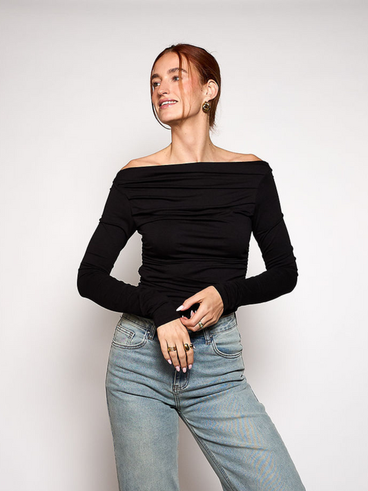 Lieke off shoulder top | Tall | Black