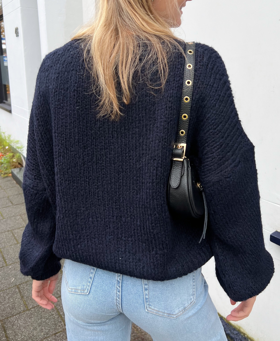 Lulu | Knitted sweater | Dark blue