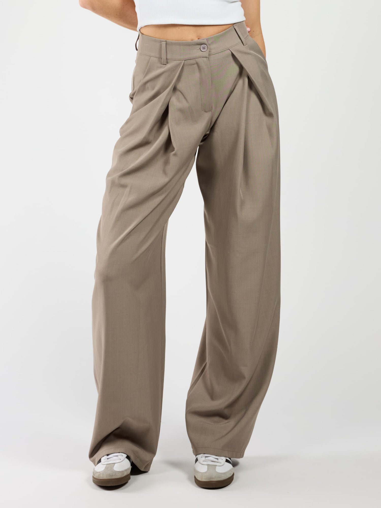 Ella | Wide-leg trousers with pleats | Taupe | Tall