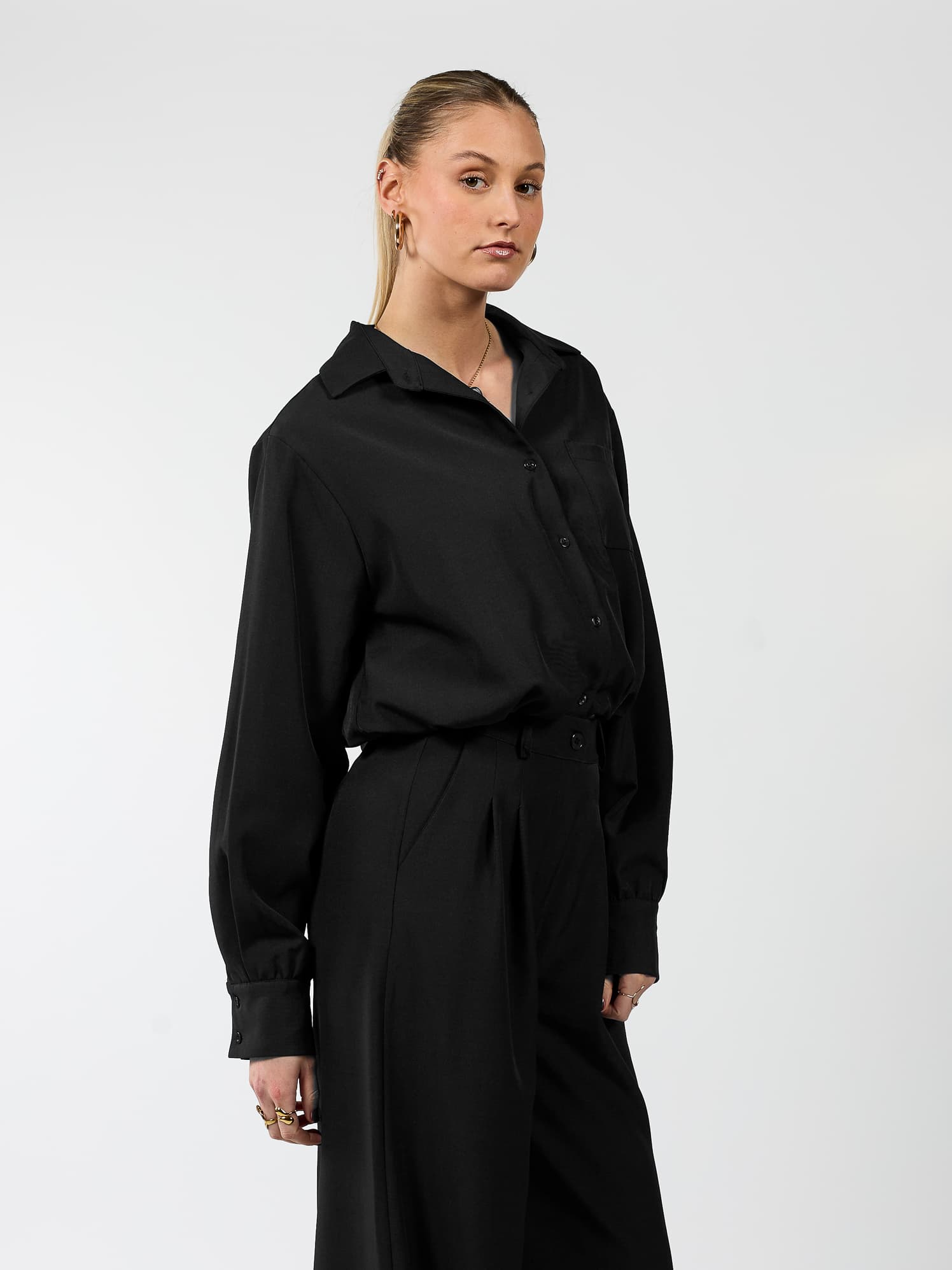 Jip | Cropped blouse | Black | Tall