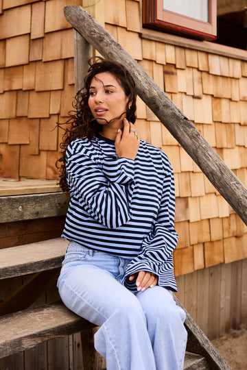 Nine Tee | Flared sleeve | Striped blue | Tall