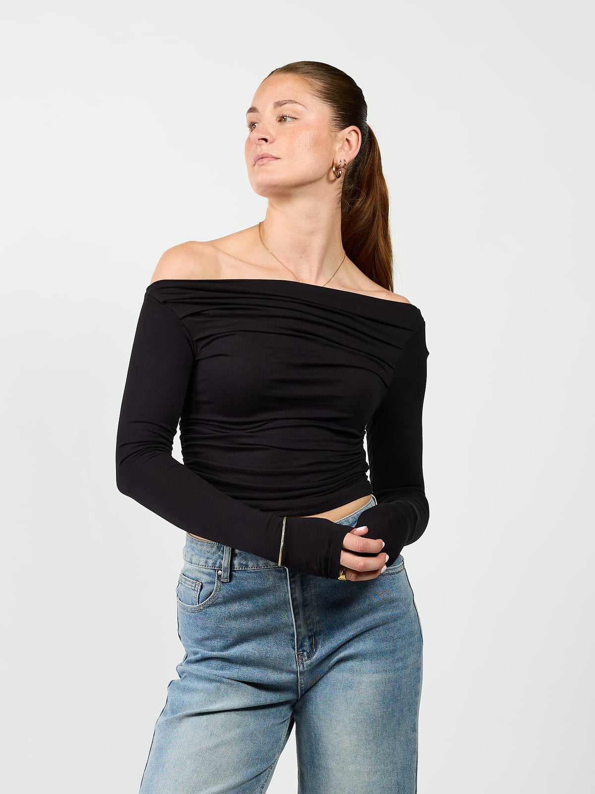 Lieke off shoulder top | Tall | Black