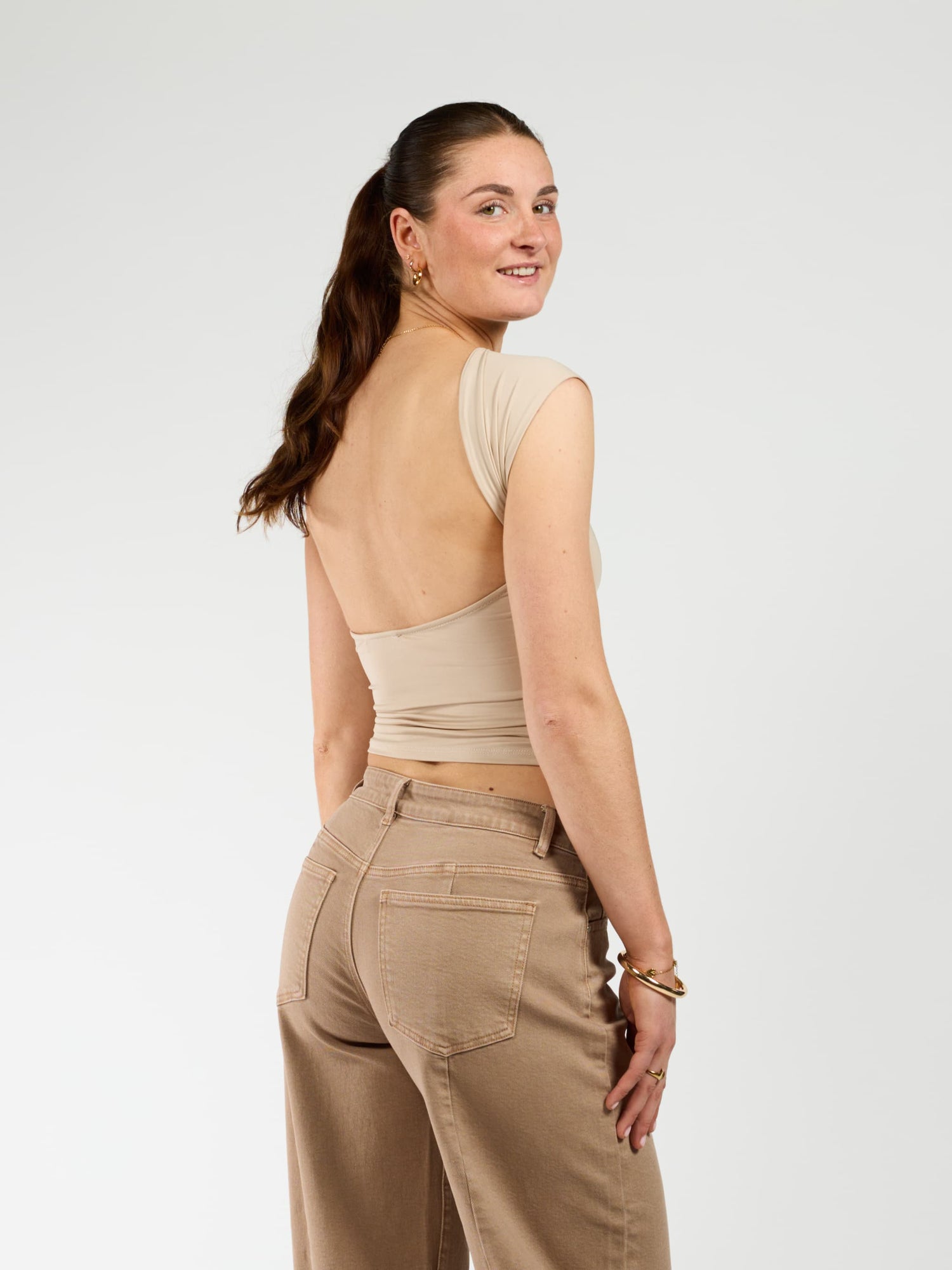 Lucie top open back | Short sleeve | Beige | Tall