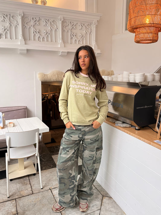 No Inspiration Tee | Khaki with pink | Tall