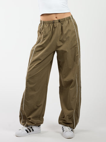 Noor Parachute Pants | Green | Tall